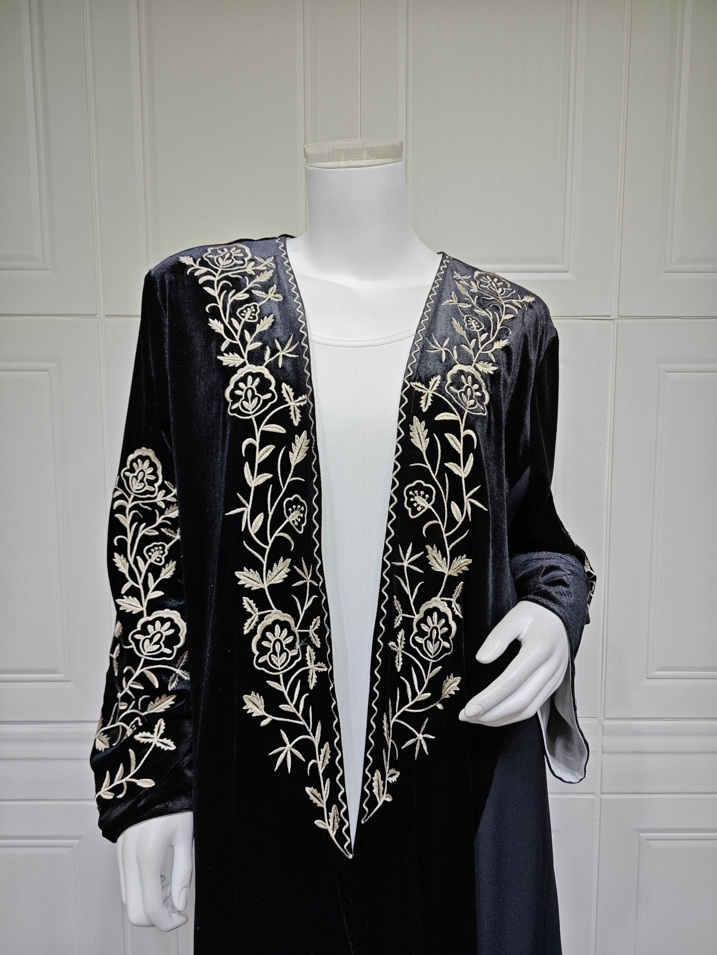 عباءة مفتوحة من المخمل على الط - مراجعة Embroidery Kebaya وسعره