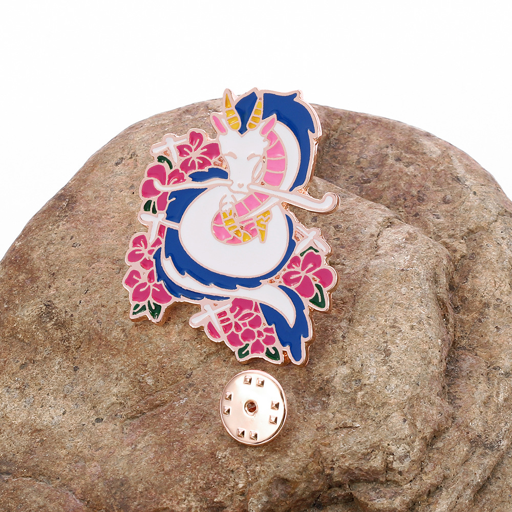 دبوس معدني أنمي غاندام، دبوس ت - مراجعة Embroidery Reddit وسعره
